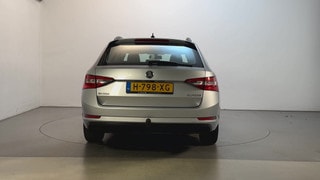 Thumbnail Mobil 10