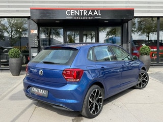 Thumbnail Mobil 6