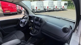 Thumbnail Mobil 7