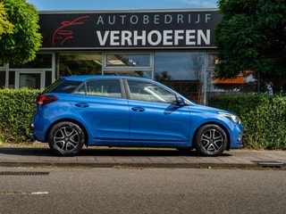 Thumbnail Mobil 6