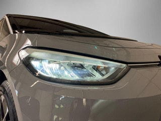 Thumbnail Mobil 10