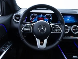 Thumbnail Mobil 2