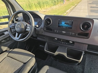 Thumbnail Mobil 8