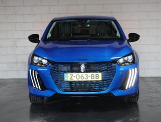 Thumbnail Mobil 4
