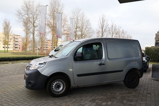 Thumbnail Mobil 4