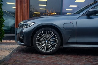 Thumbnail Mobil 10