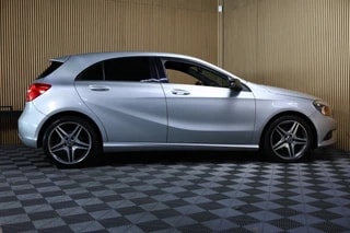 Thumbnail Mobil 6