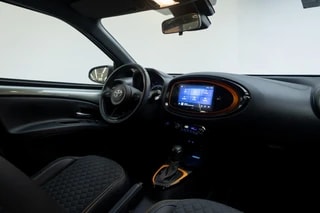 Thumbnail Mobil 8