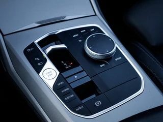 Thumbnail Mobil 10
