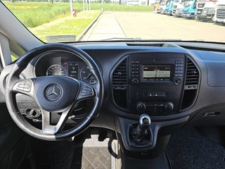 Thumbnail Mobil 8