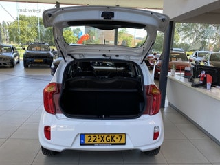 Thumbnail Mobil 8