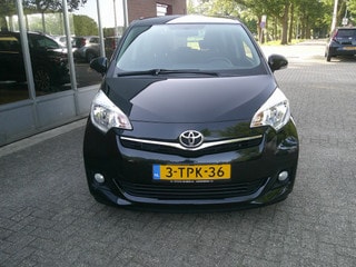 Thumbnail Mobil 4