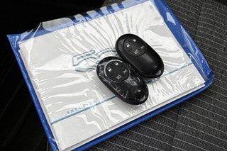 Thumbnail Mobil 10