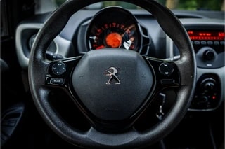Thumbnail Mobil 9