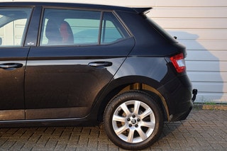 Thumbnail Mobil 8
