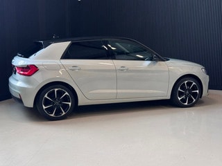 Thumbnail Mobil 8