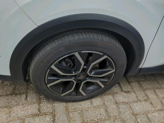 Thumbnail Mobil 9