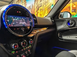 Thumbnail Mobil 10