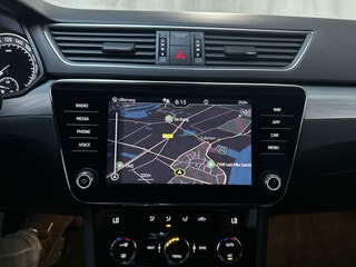 Thumbnail Mobil 6