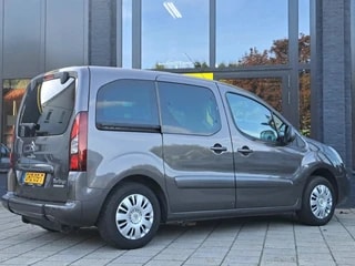 Thumbnail Mobil 6