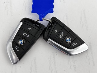 Thumbnail Mobil 10