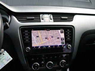 Thumbnail Mobil 9