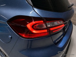 Thumbnail Mobil 10