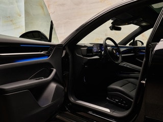 Thumbnail Mobil 6