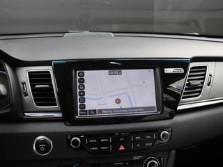 Thumbnail Mobil 8