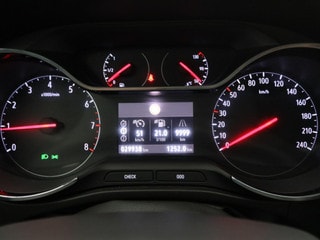 Thumbnail Mobil 9