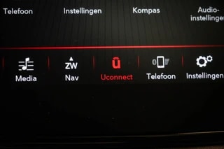 Thumbnail Mobil 6