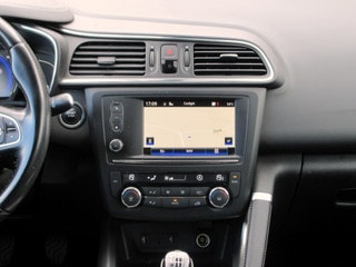 Thumbnail Mobil 10