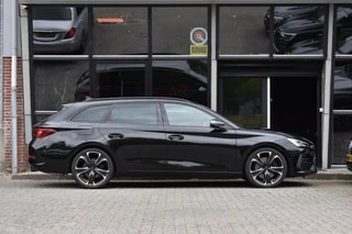 Thumbnail Mobil 8