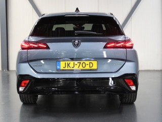 Thumbnail Mobil 8
