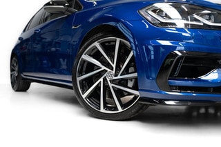 Thumbnail Mobil 10