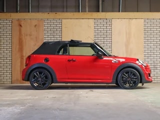 Thumbnail Mobil 4