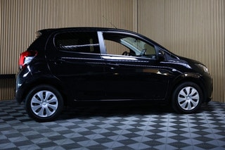 Thumbnail Mobil 6