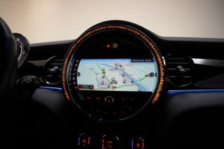Thumbnail Mobil 8