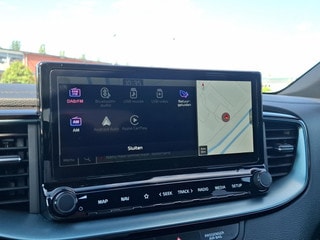 Thumbnail Mobil 8