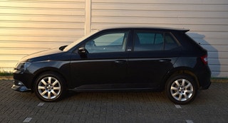Thumbnail Mobil 6