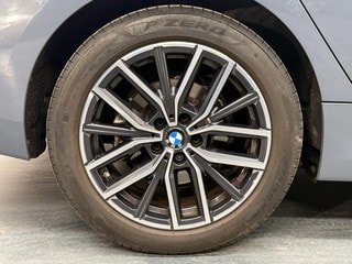 Thumbnail Mobil 6