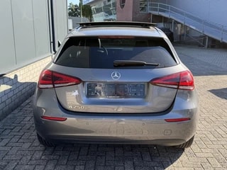 Thumbnail Mobil 8