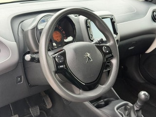 Thumbnail Mobil 6