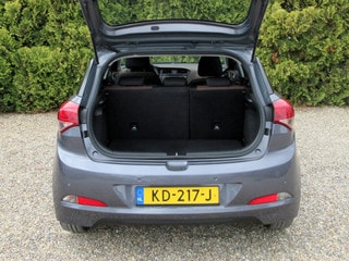 Thumbnail Mobil 8