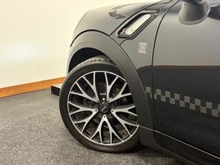 Thumbnail Mobil 10