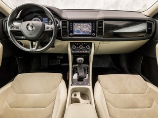 Thumbnail Mobil 6