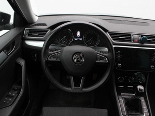 Thumbnail Mobil 9