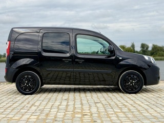 Thumbnail Mobil 7