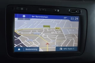 Thumbnail Mobil 6