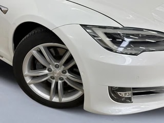 Thumbnail Mobil 9
